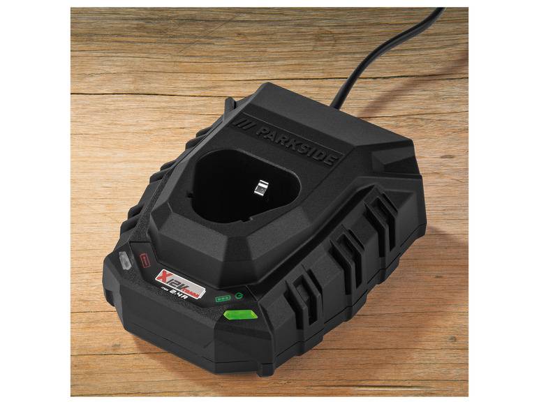 PARKSIDE® 12 V Akku-Ladegerät »PLGK 12 A3«, 2,4 A Fabrikladen