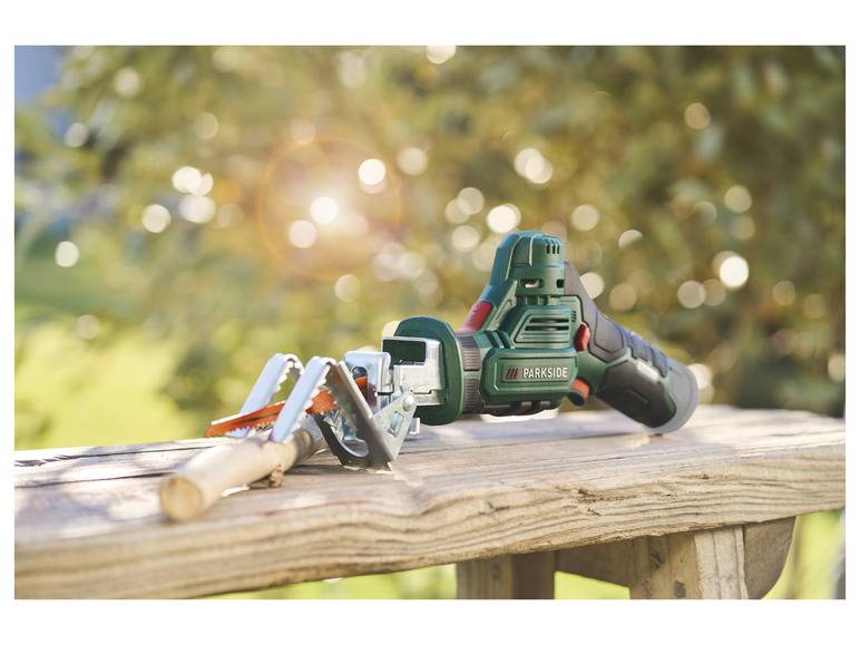 PARKSIDE® 12V Akku-Astsäge »PAAS 12 A2«, ohne Akku und Ladegerät Letzte 2 Tage