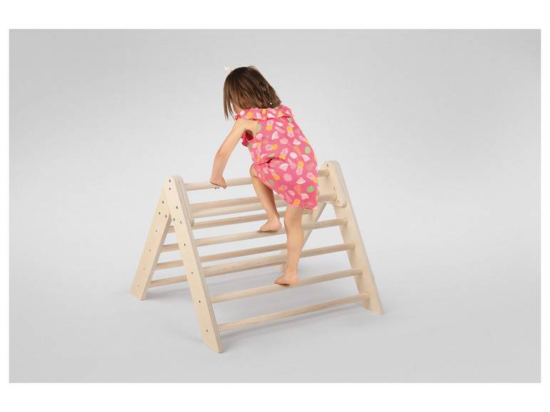 Playtive Kletterdreieck, aus Massivholz im Angebot
