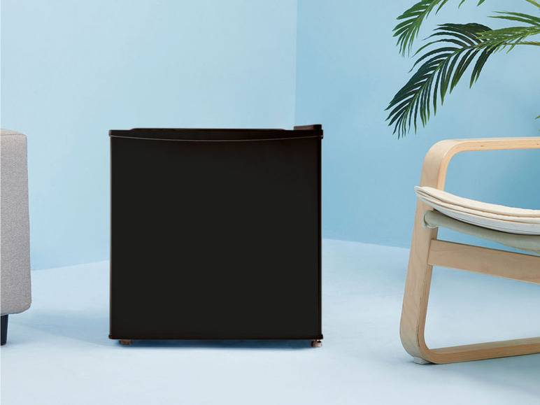 Comfee Mini-Kühlschrank »RCD76DK2«, mit Eisfach Fabrik Onlineshop