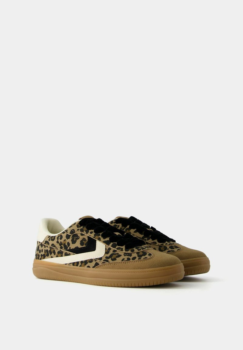 Bershka Bershka RETRO ANIMAL PRINT - Trainers Discount Store für neue Produkte