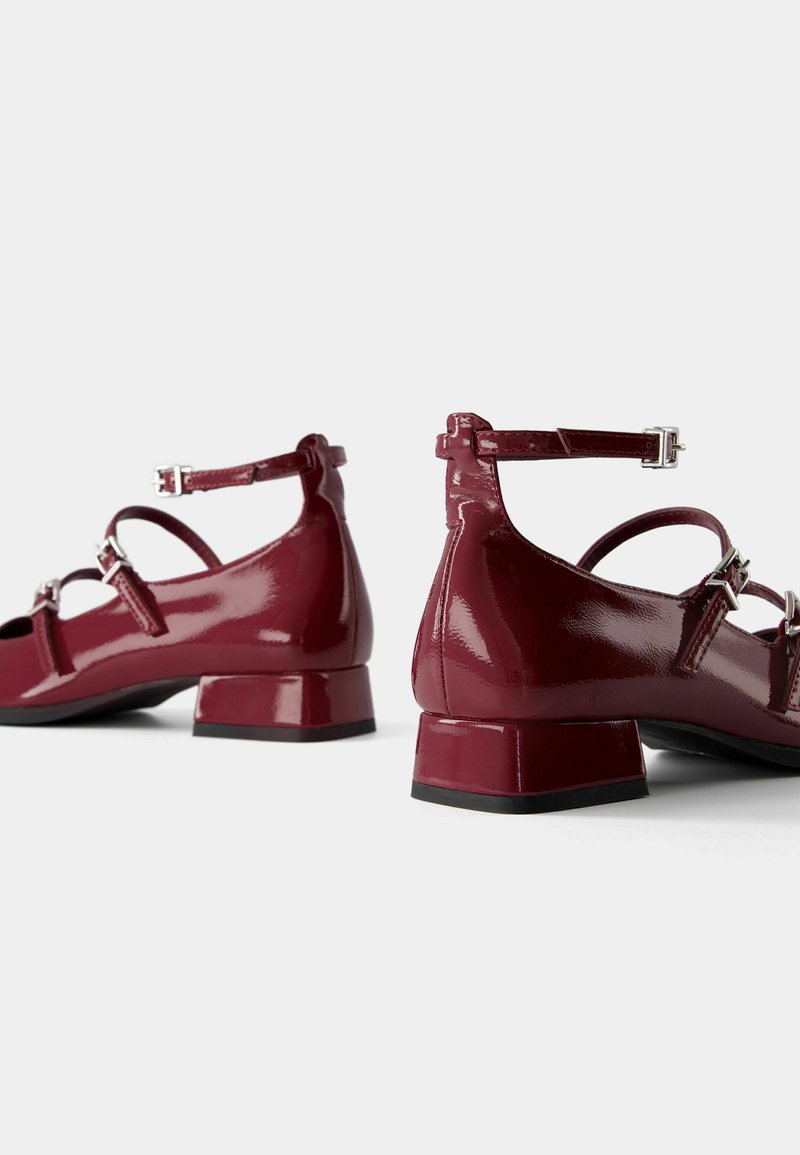 Bershka Bershka MARY JANES - Ankle strap ballet pumps - dark red Kostenloser Versand international