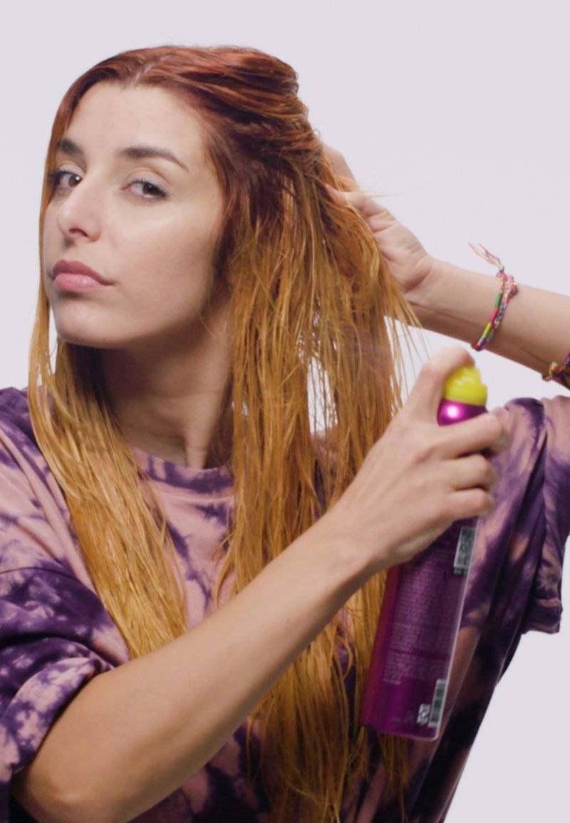 Tigi Tigi BED HEAD QUEEN FOR A DAY AEROSOL - Hair styling Black Friday
