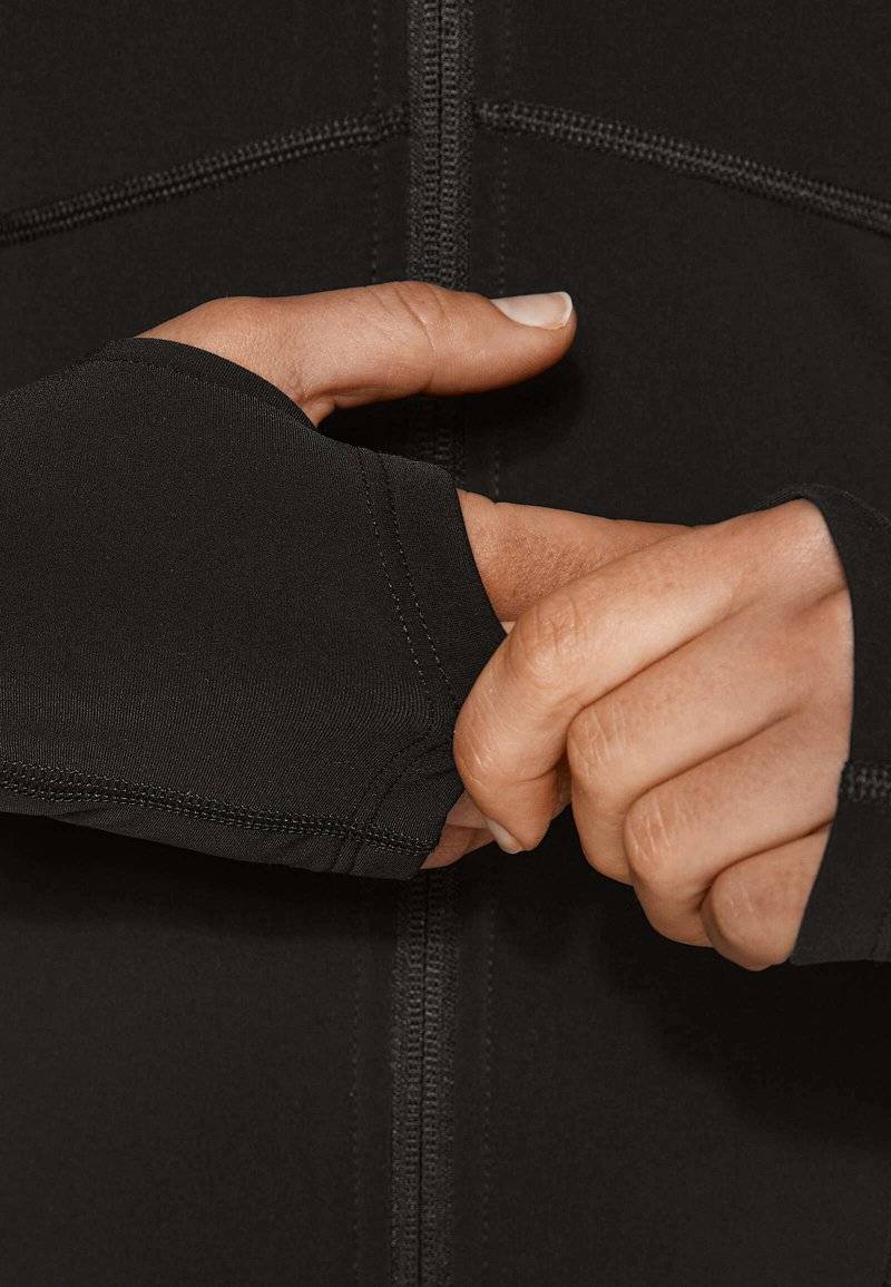 OYSHO OYSHO WARMTH COMFORTLUX TECHNICAL - Training jacket - black Zeitbegrenzte Promotion