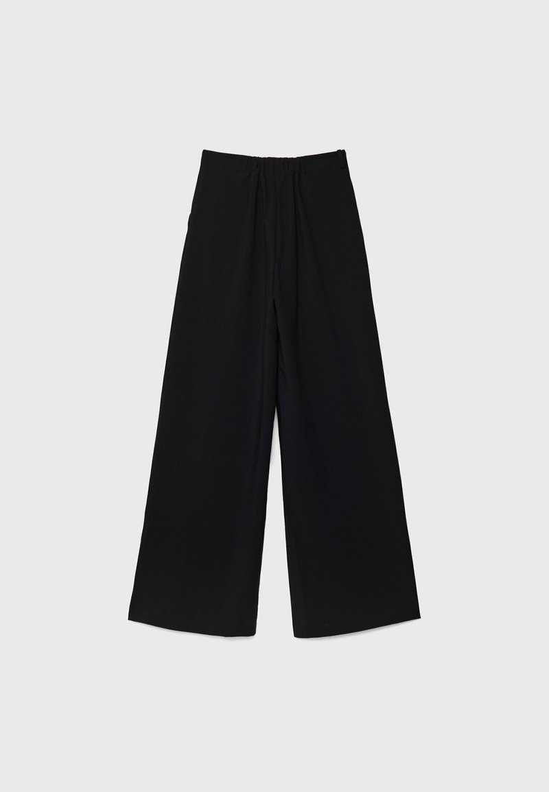 Stradivarius Stradivarius WITH BUCKLE DETAIL - Trousers - black 50% Rabatt mit kostenlosem Versand