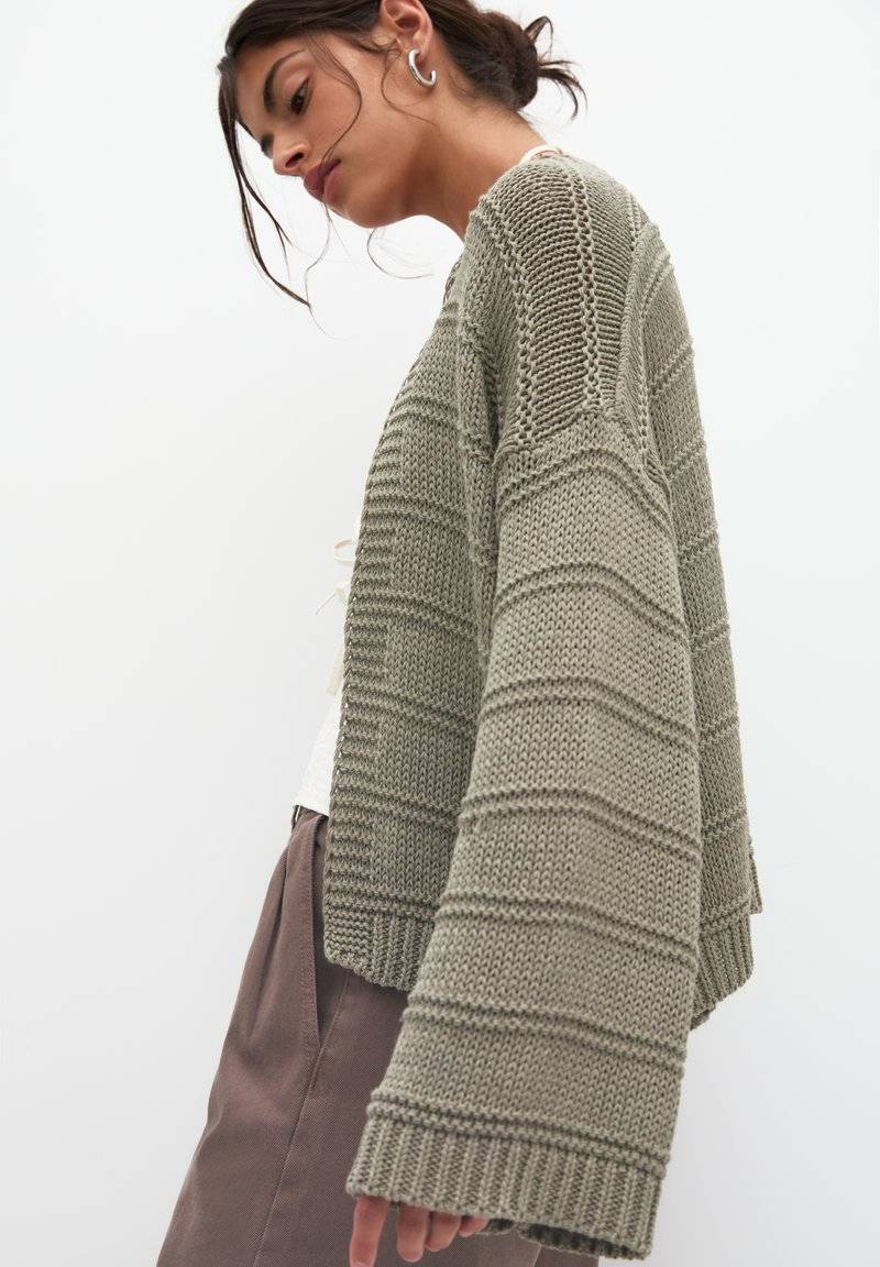 PULL&BEAR PULL&BEAR Cardigan - khaki im Angebot