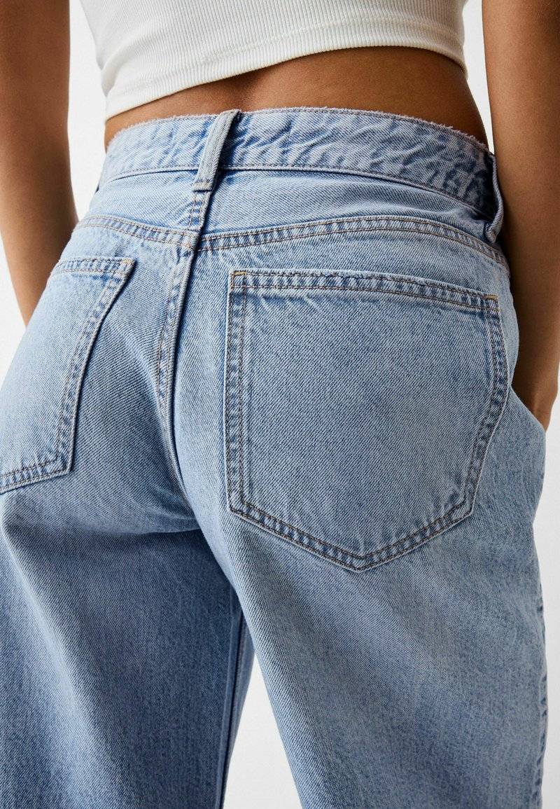 Bershka Bershka WIDE-LEG - Relaxed fit jeans Schlussverkauf
