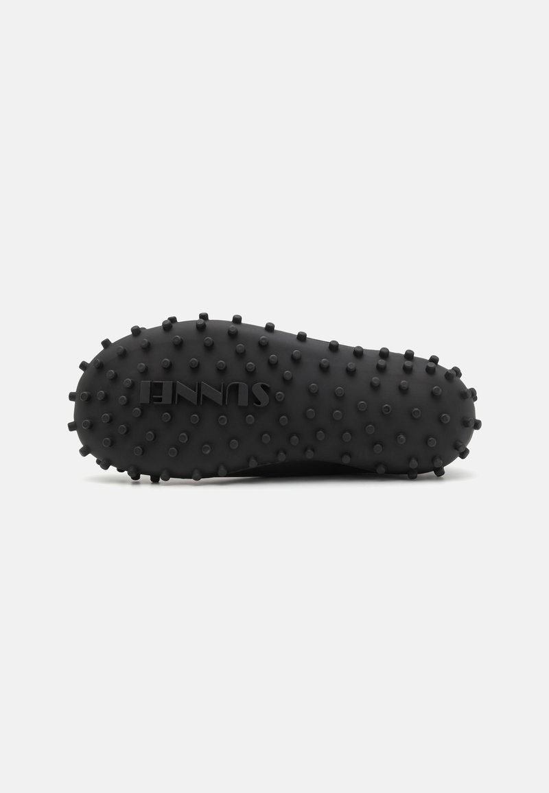 Sunnei Sunnei 1000CHIODI TRAINERS UNISEX - Trainers - black Blitzangebot