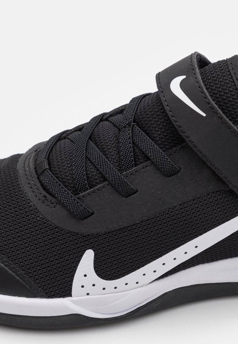 Nike Performance Nike Performance OMNI MULTI COURT - Training shoe 50% Rabatt mit kostenlosem Versand