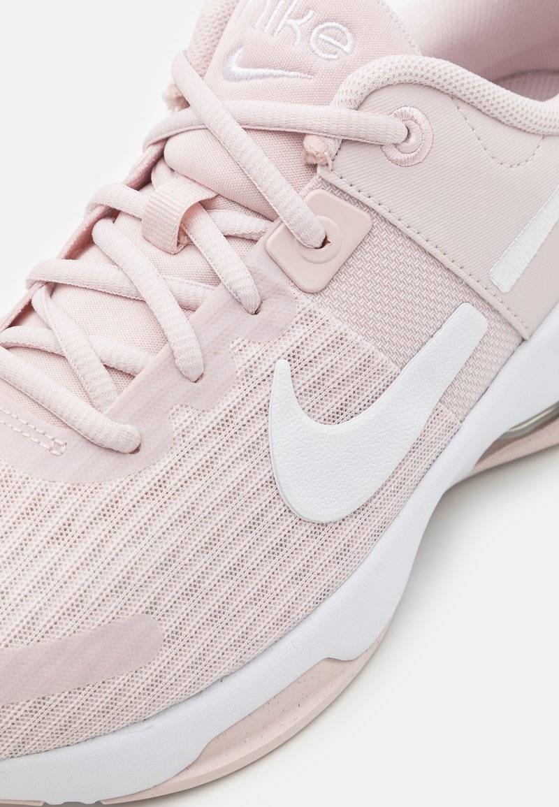 Nike Performance Nike Performance ZOOM BELLA 6 - Training shoe Outlet