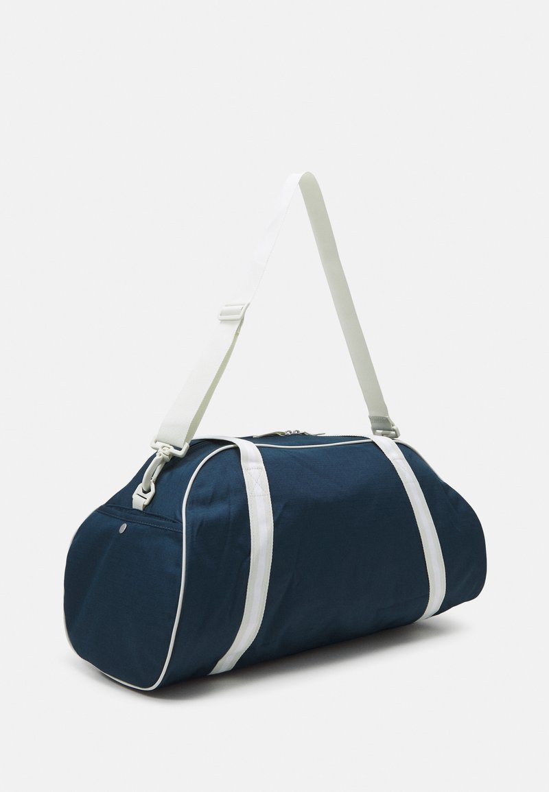Nike Performance Nike Performance GYM CLUB RETRO - Sports bag Meist gekauft