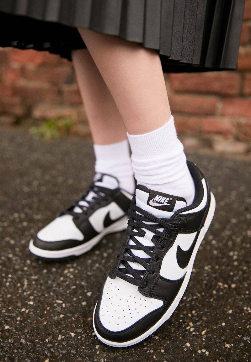 Nike Sportswear Nike Sportswear DUNK LOW - Trainers Preisnachlass