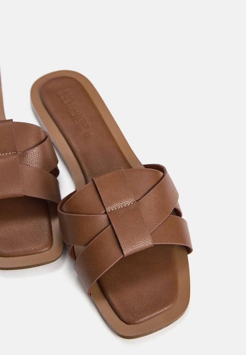 PULL&BEAR PULL&BEAR FLAT - Mules - brown Blitzangebot