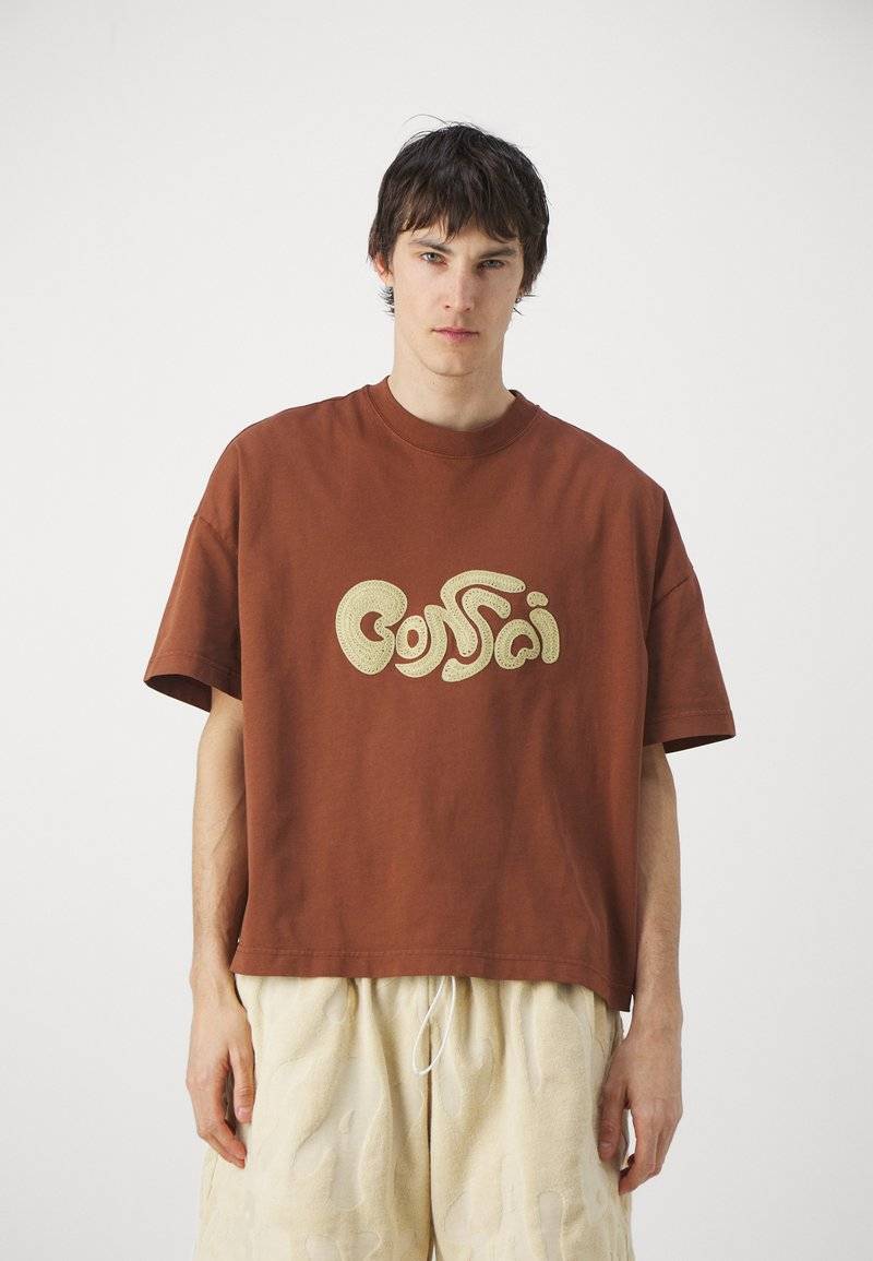 Bonsai Bonsai OVERSIZE TEE EMBRODERY GRAPHIC UNISEX - Print T-shirt - glazed ginger Zeitbegrenzte Promotion