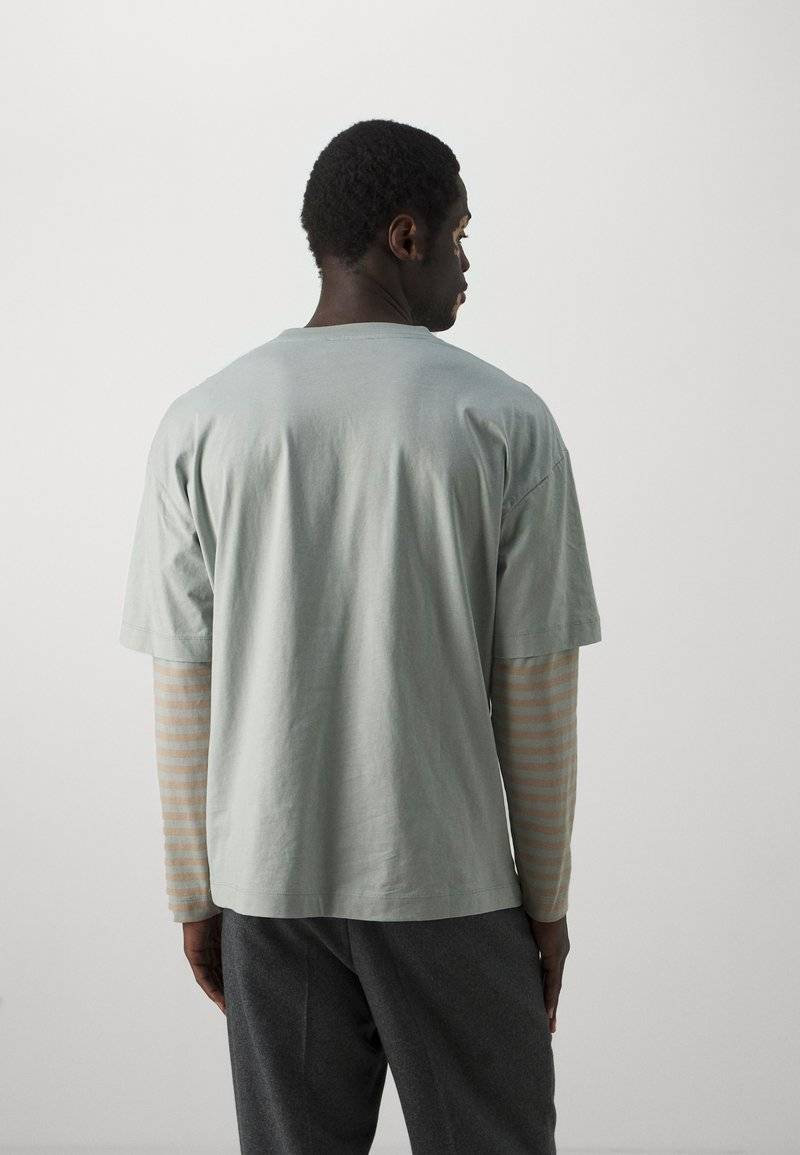 Études Études GOUDRON BOXING PIGEON UNISEX - Long sleeved top - grey Nur für heute