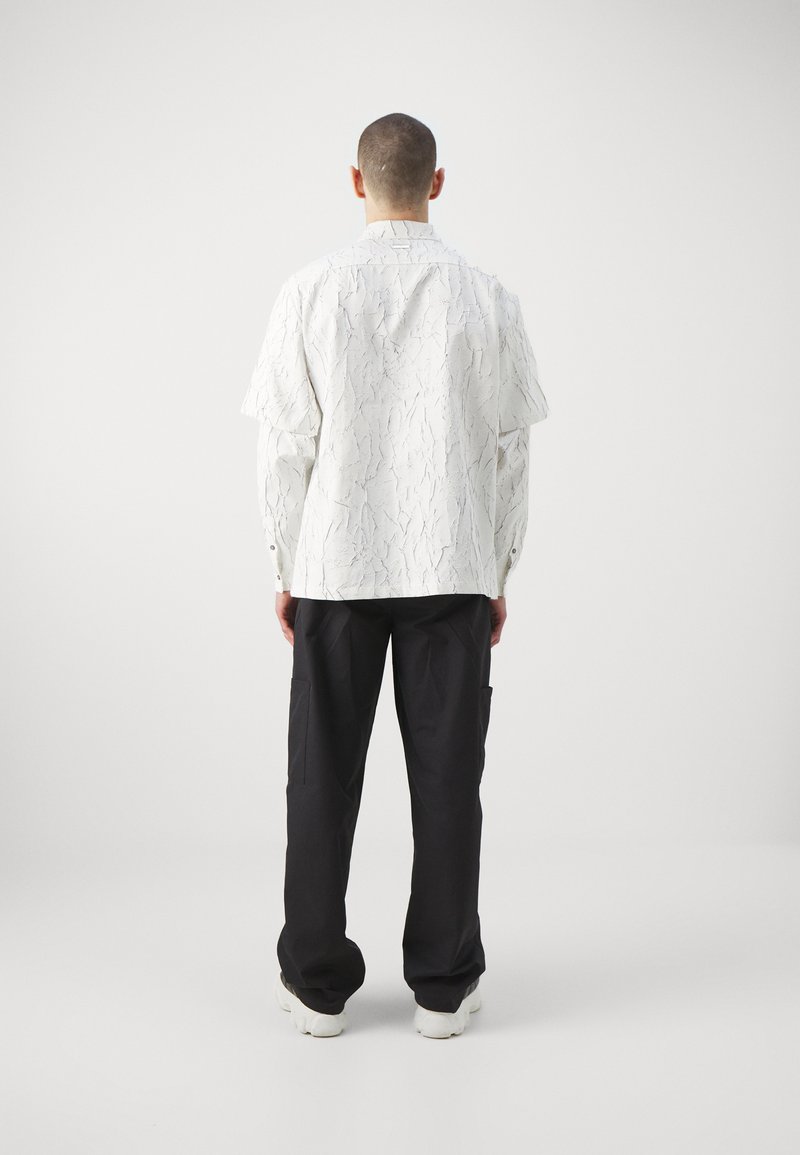 Han Kjøbenhavn Han Kjøbenhavn WRINKLE TWO LAYERED UNISEX - Shirt - white Sonderangebot der Fabrik