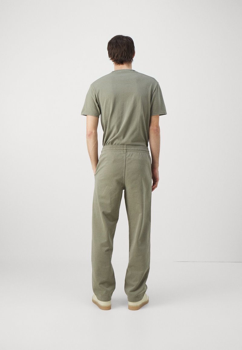 Holzweiler Holzweiler LAGOON OSLO TROUSERS UNISEX - Tracksuit bottoms - green Discount Store für neue Produkte
