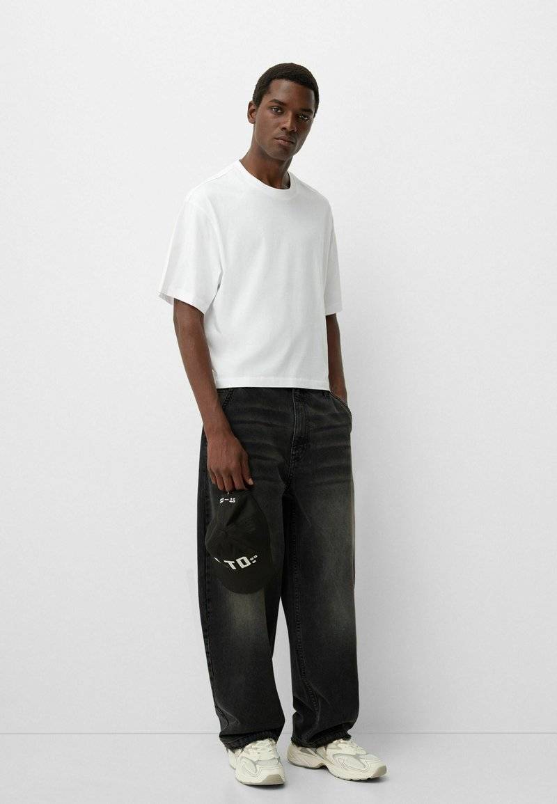 Bershka Bershka Relaxed fit jeans - black denim Speichern exportieren