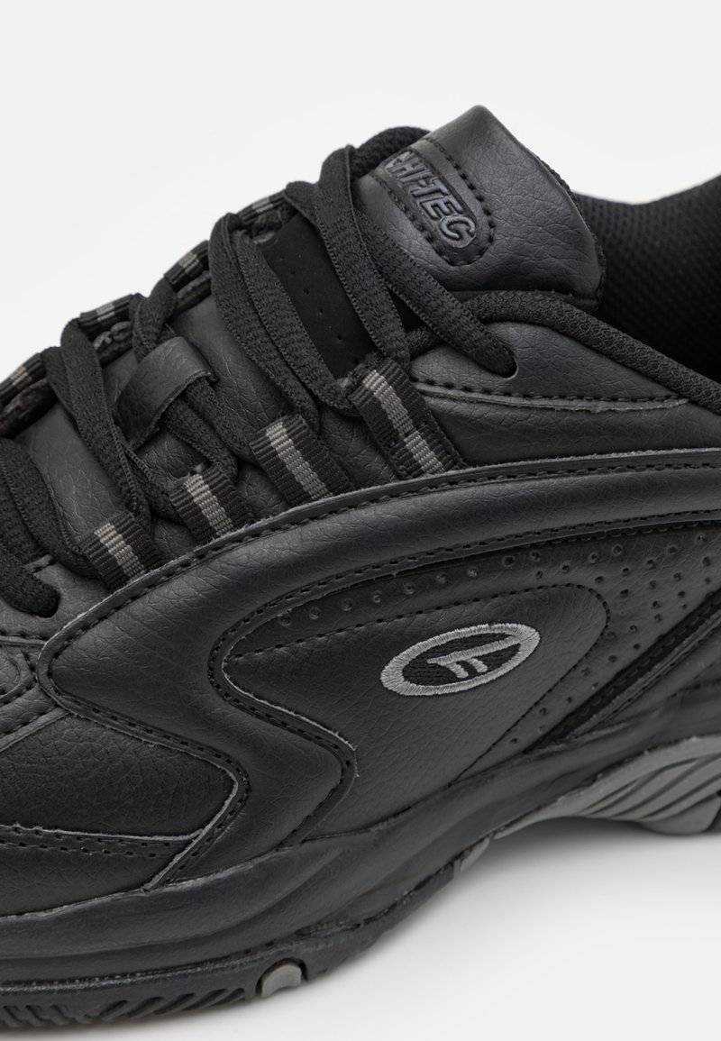 HI-TEC HI-TEC BLAST LITE - Walking trainers - black Osterangebot