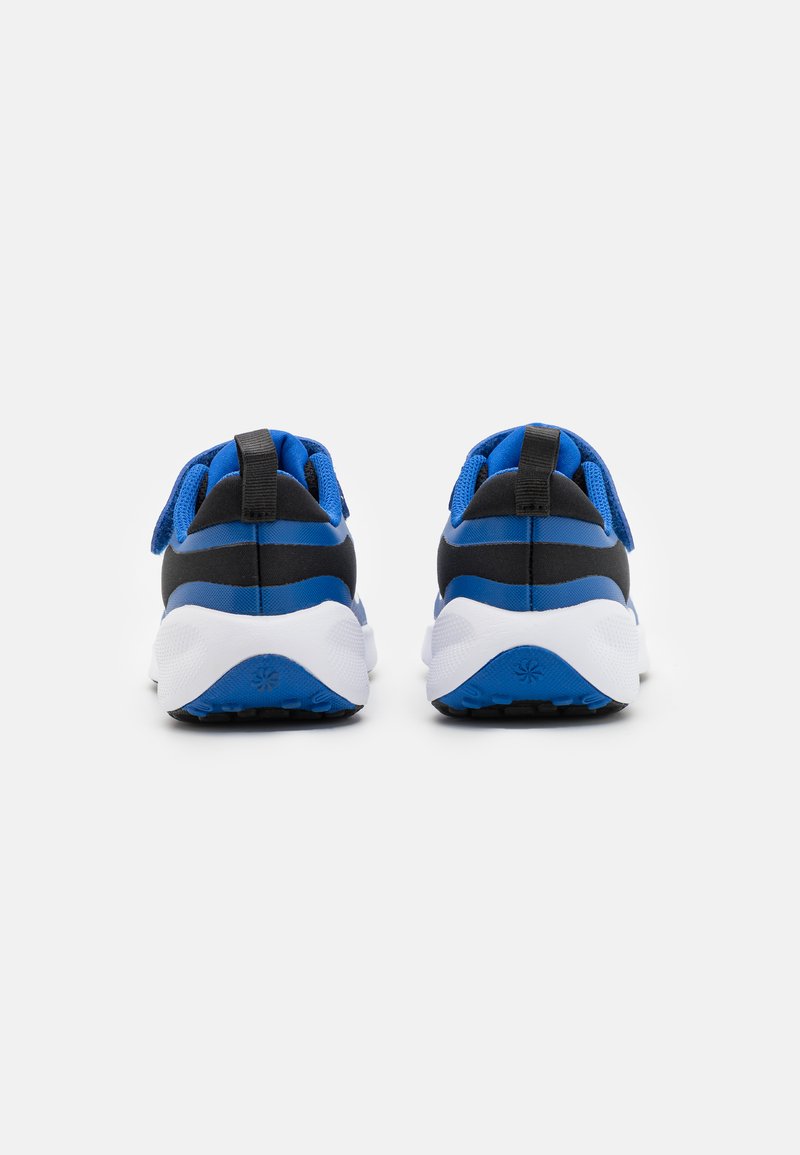 Nike Performance Nike Performance REVOLUTION 7 UNISEX - Competition running shoes 50% Rabatt mit kostenlosem Versand