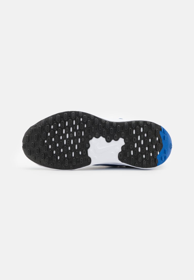 Nike Performance Nike Performance REVOLUTION 7 UNISEX - Competition running shoes 50% Rabatt mit kostenlosem Versand