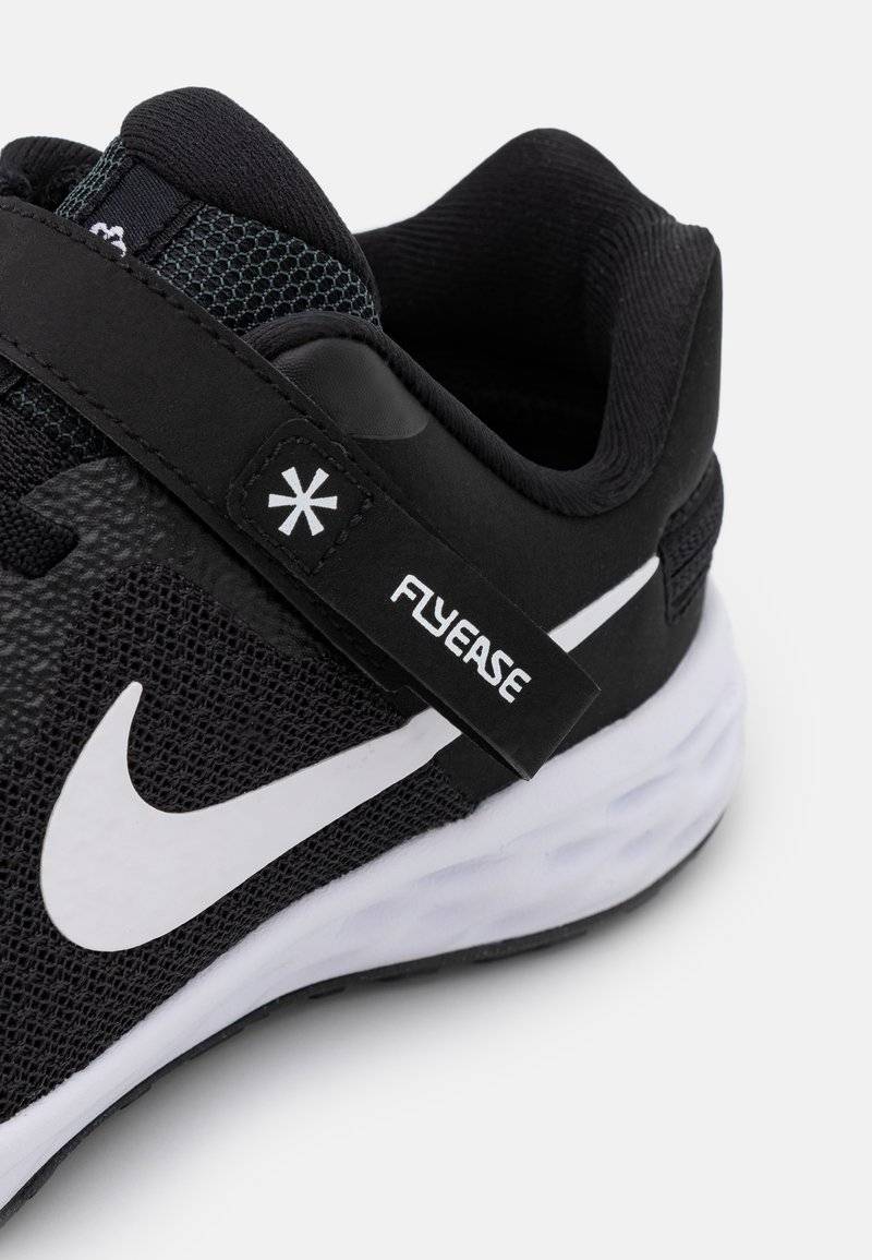 Nike Performance Nike Performance NIKE REVOLUTION 6 FLYEASE (PS - Neutral running shoes Fabrikverkauf