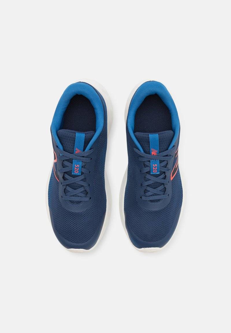 New Balance New Balance 520V8 UNISEX - Competition running shoes - navy Begrenzte Freigabe