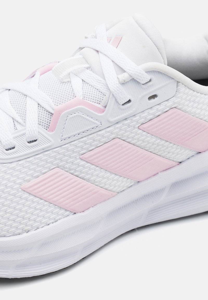 adidas Performance adidas Performance GALAXY 7 - Minimalist running shoes Bis zu 50% Rabatt