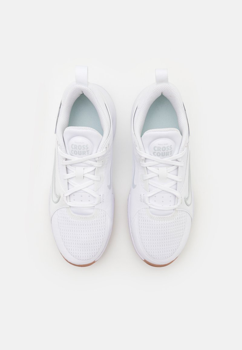Nike Performance Nike Performance KIDS CROSSCOURT UNISEX - Competition running shoes Vierteljährliche Förderung