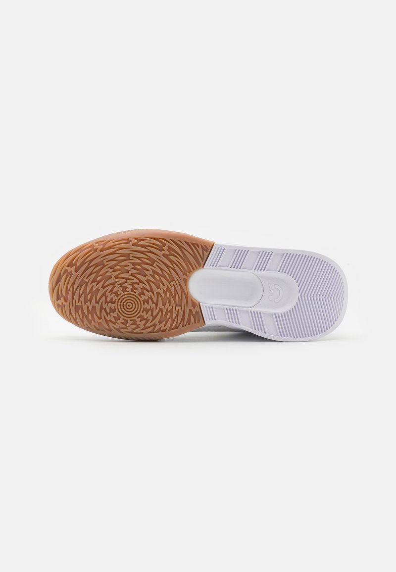 Nike Performance Nike Performance KIDS CROSSCOURT UNISEX - Competition running shoes Vierteljährliche Förderung