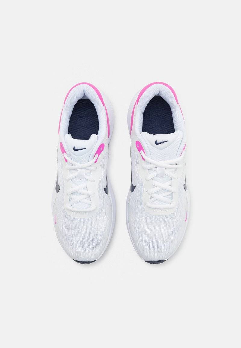 Nike Performance Nike Performance REVOLUTION 7 - Competition running shoes Nur noch ein Tag übrig