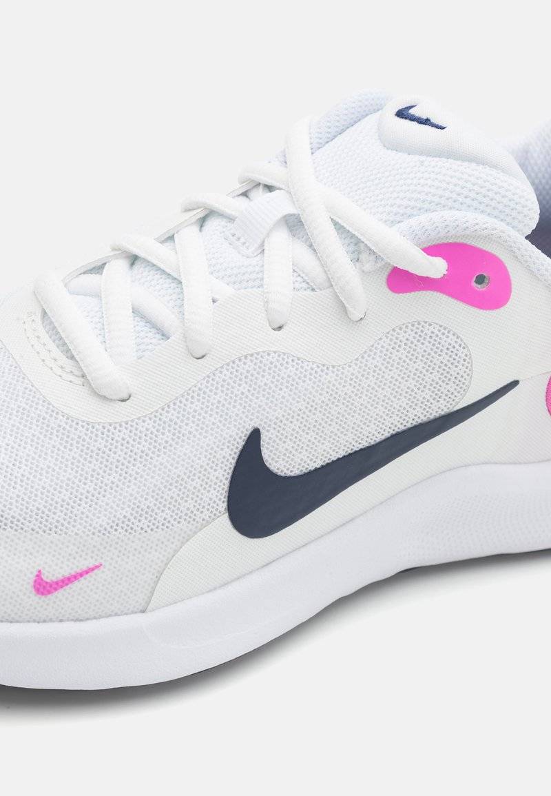 Nike Performance Nike Performance REVOLUTION 7 - Competition running shoes Nur noch ein Tag übrig