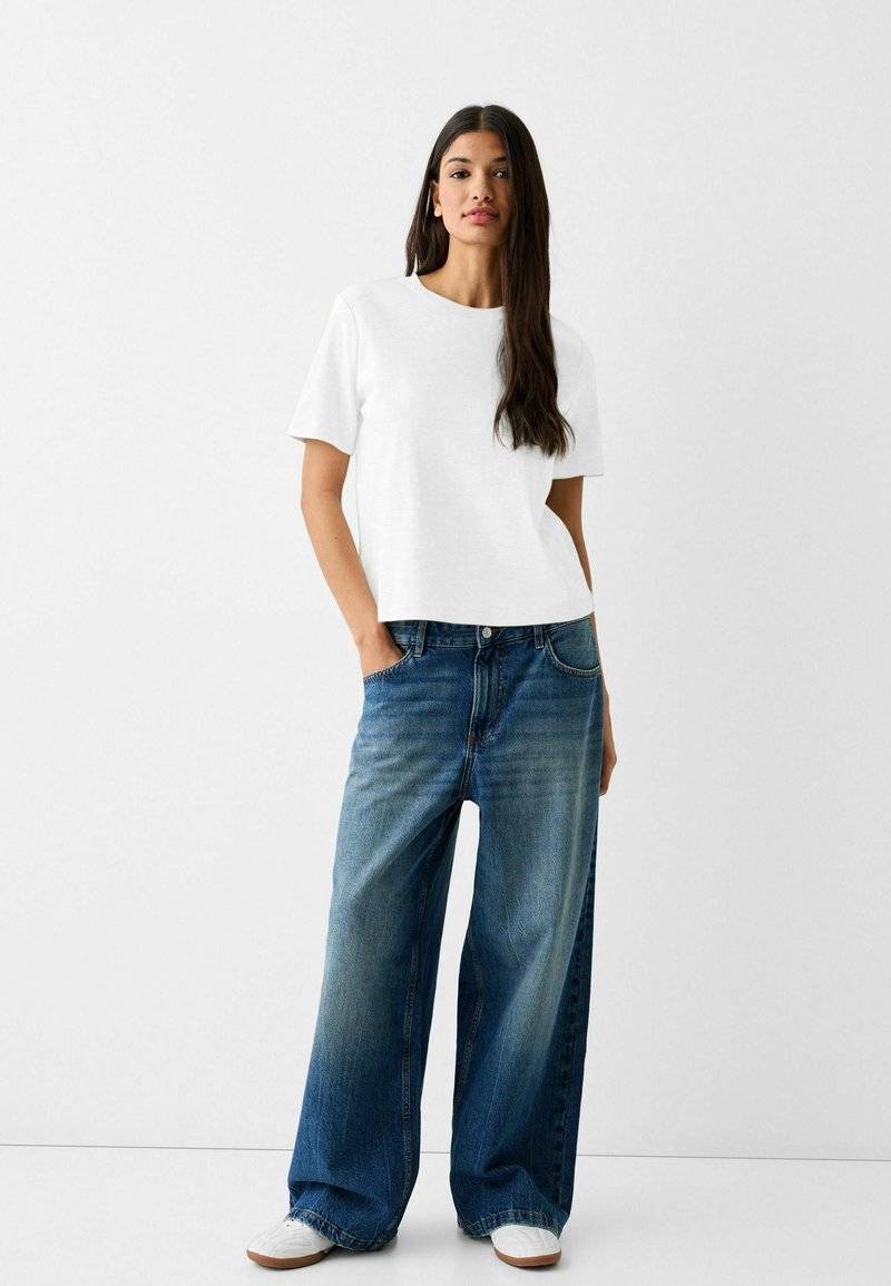 Bershka Bershka SHORT SLEEVE - Basic T-shirt - white Clearance-Verkauf