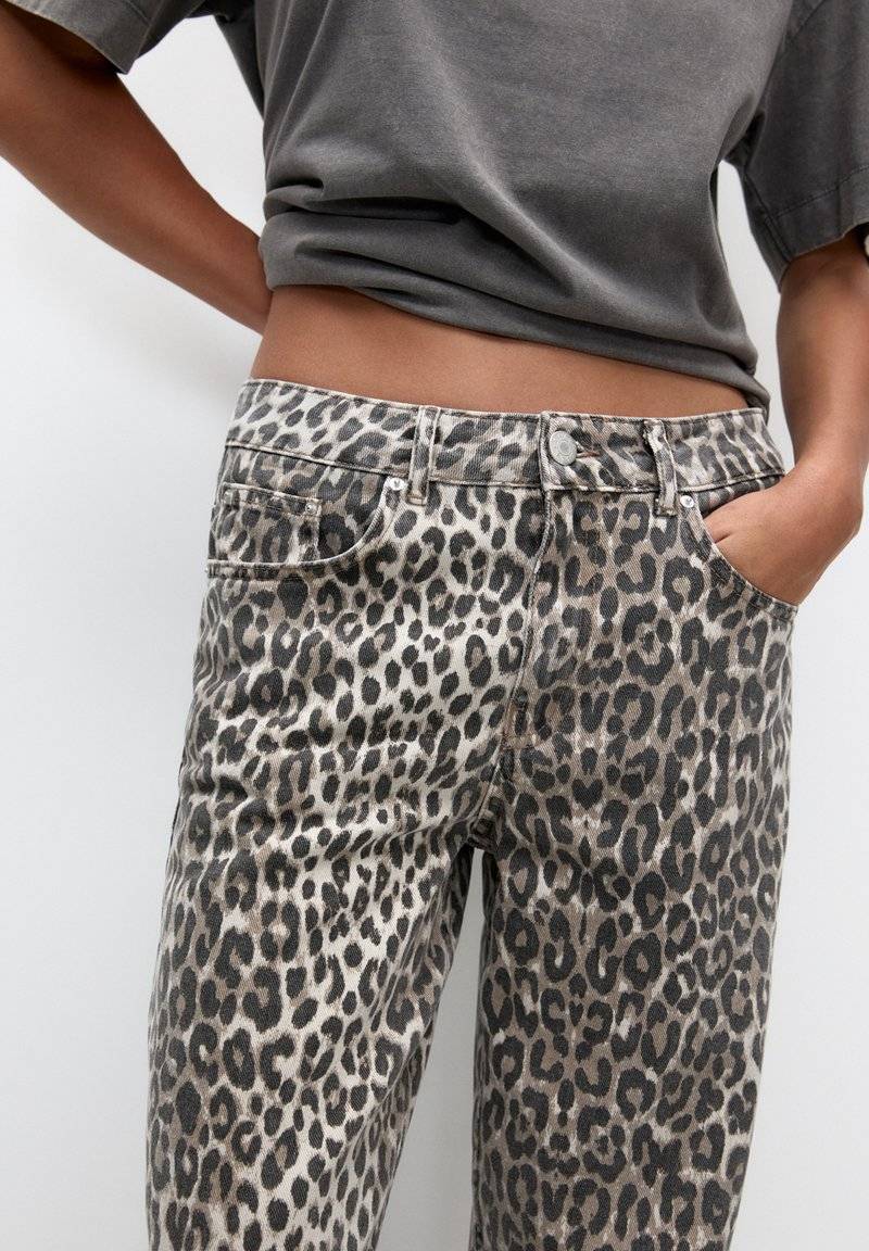 PULL&BEAR PULL&BEAR Trousers - brown Black Friday Preise