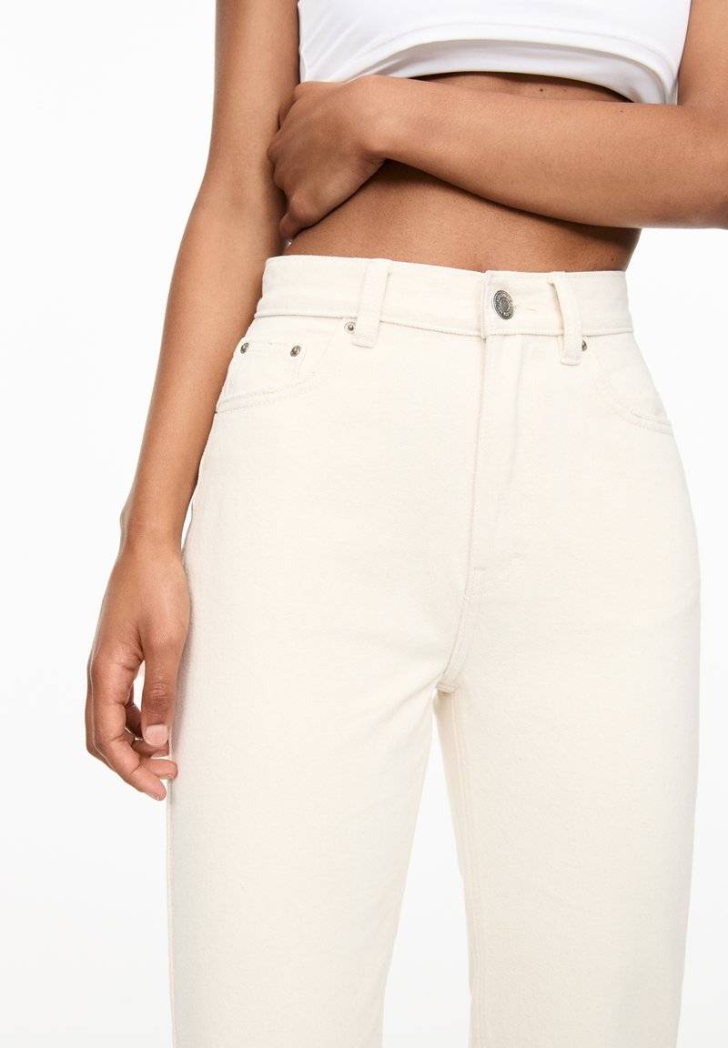PULL&BEAR PULL&BEAR MOM - Slim fit jeans - beige Auslauf