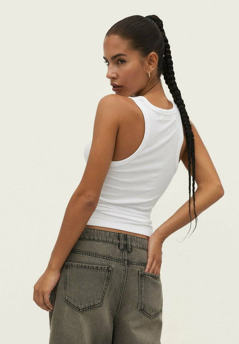 Stradivarius Stradivarius RACERBACK - Top - white denim Rabatt