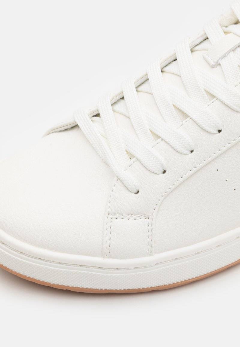 Levi's® Levi's® PIPER - Trainers - regular white Kauf eins, bekomm eins gratis