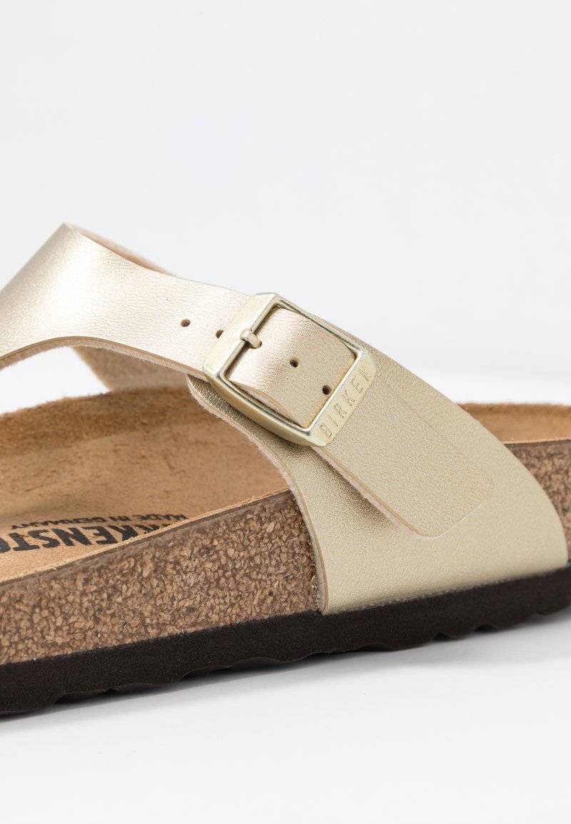 Birkenstock Birkenstock GIZEH BF REGULAR - Slippers - gold Wochenangebot