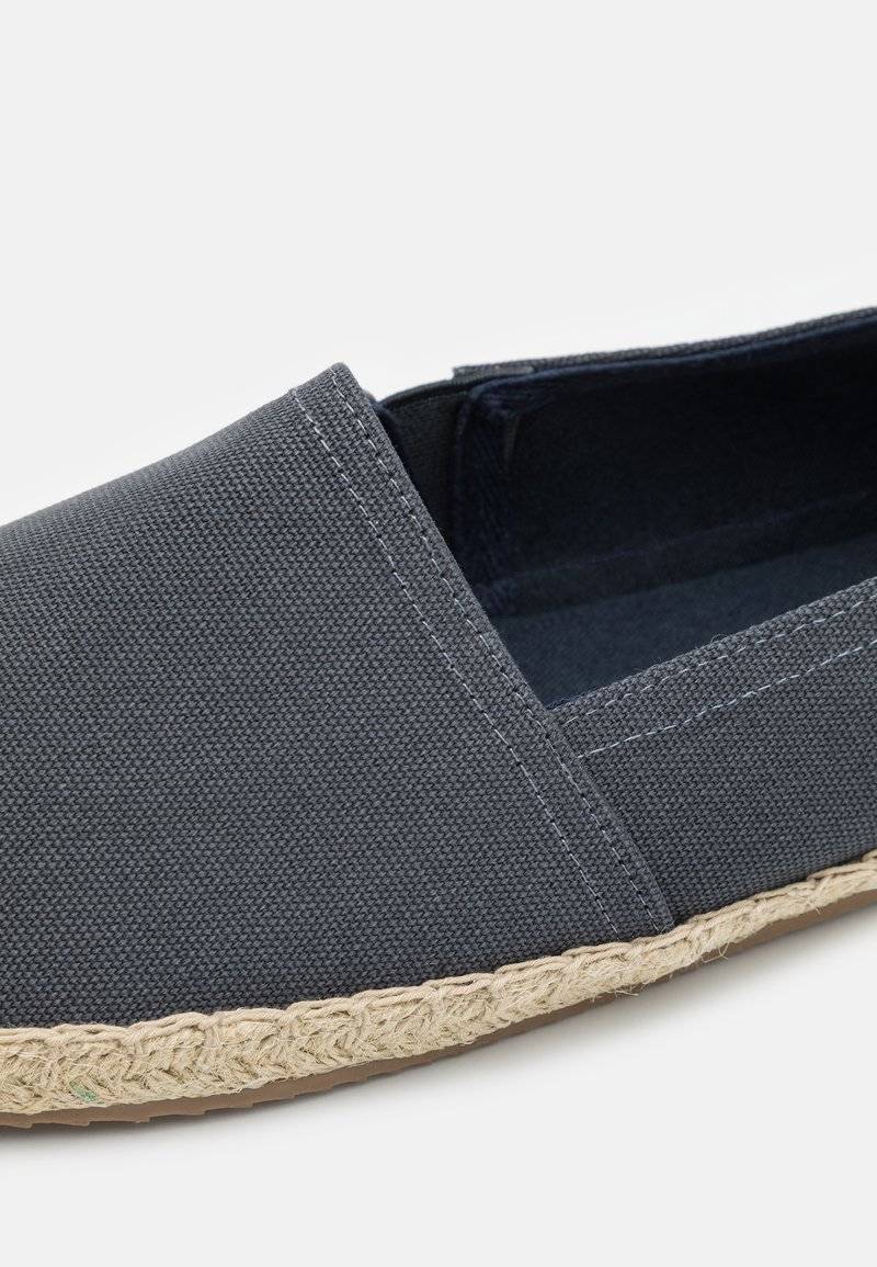 Pier One Pier One UNISEX - Espadrilles - dark grey JETZT KAUFEN