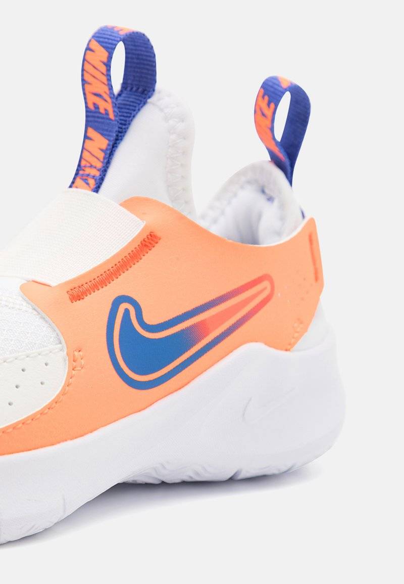 Nike Performance Nike Performance FLEX RUNNER 3 UNISEX - Competition running shoes Bis zu 60% Rabatt