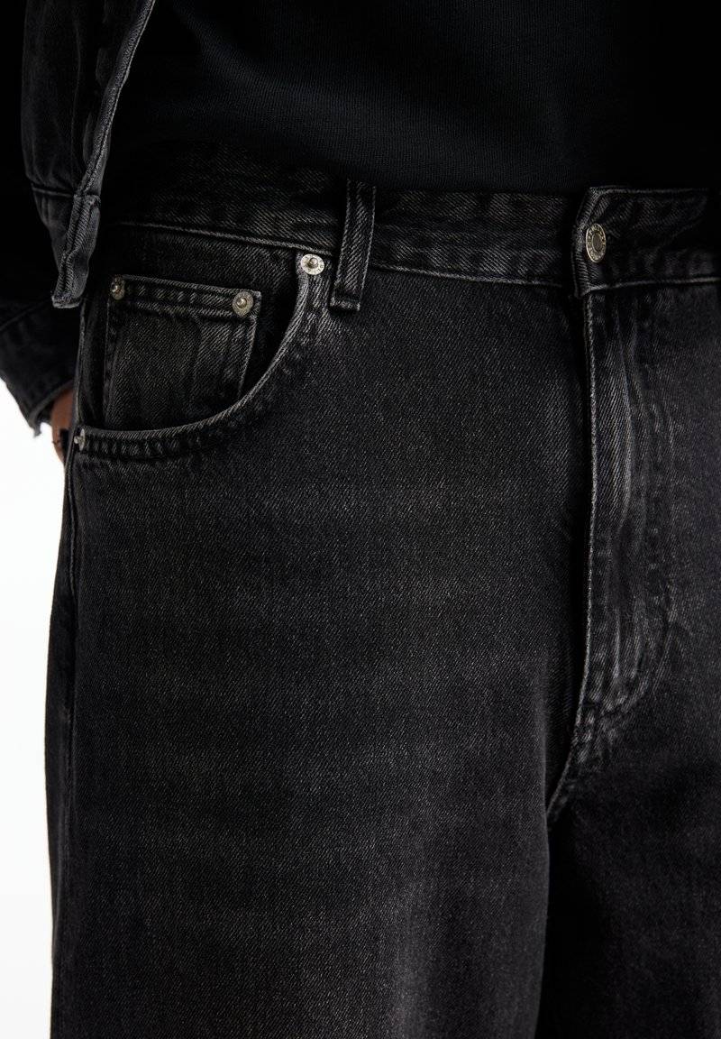 PULL&BEAR PULL&BEAR BAGGY FIT - Straight leg jeans - black Blitzverkäufe