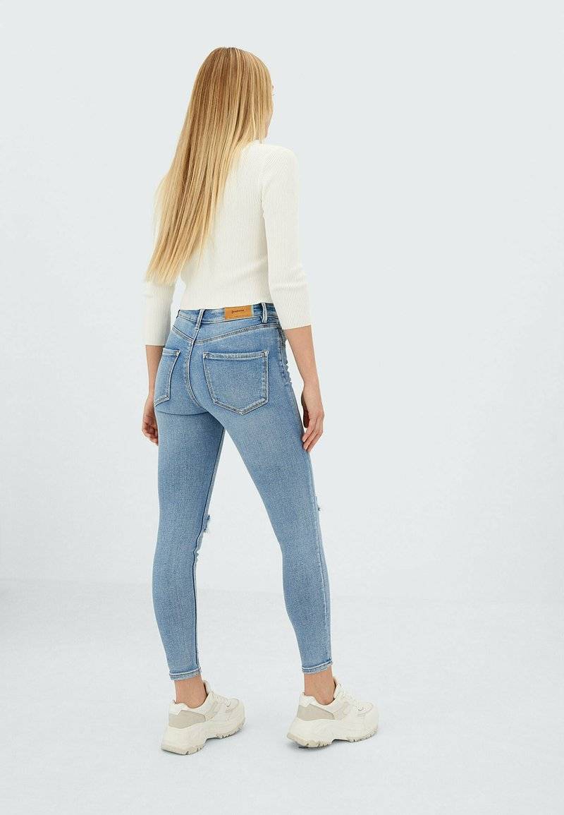 Stradivarius Stradivarius Jeans Skinny Fit - neon blue Rabatt