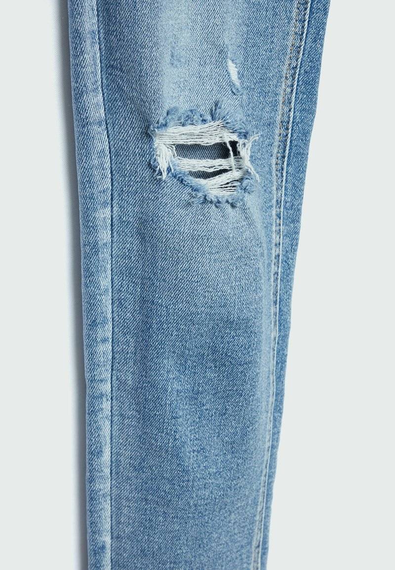 Stradivarius Stradivarius Jeans Skinny Fit - neon blue Rabatt