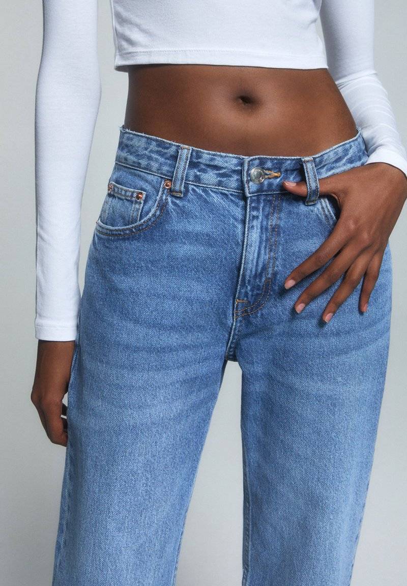 PULL&BEAR PULL&BEAR MID-WAIST - Straight leg jeans - blue denim Online Shopping