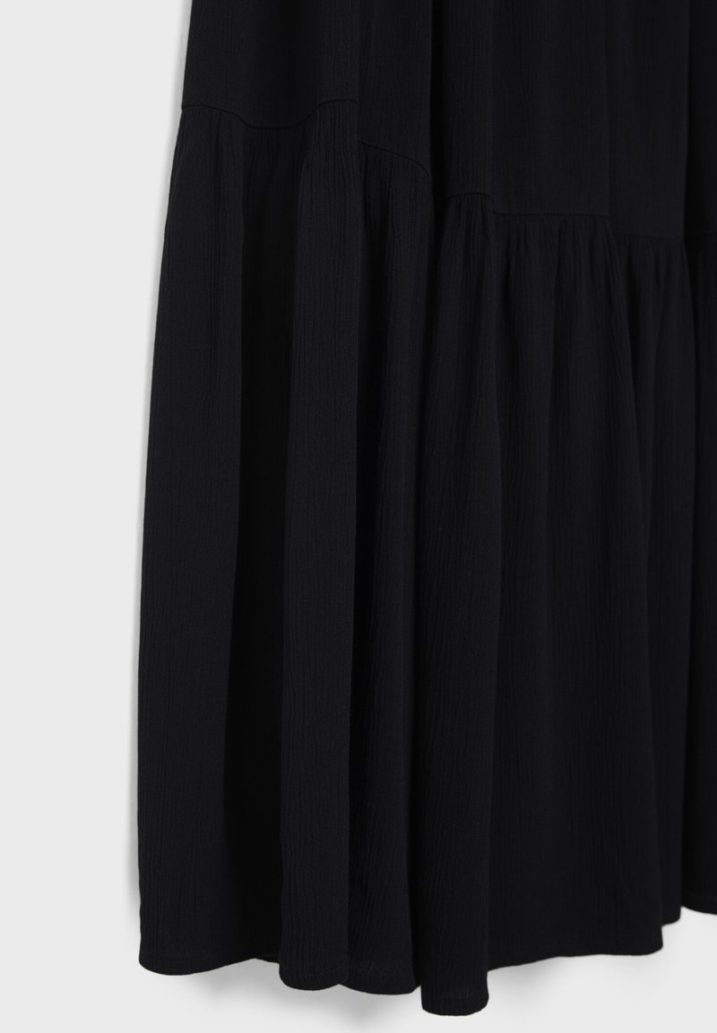 Stradivarius Stradivarius PEASANT - Maxi skirt - black Preisnachlass