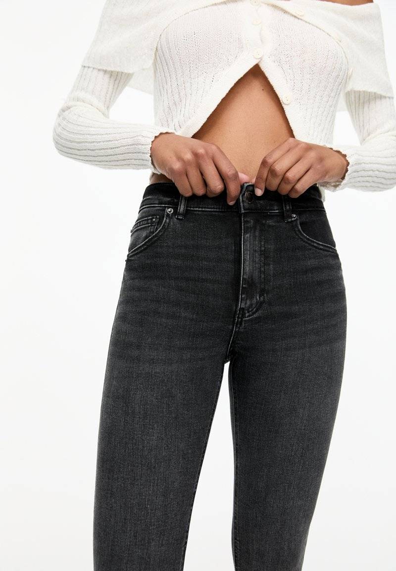 PULL&BEAR PULL&BEAR MID-RISE - Jeans Skinny Fit - grey Black Friday