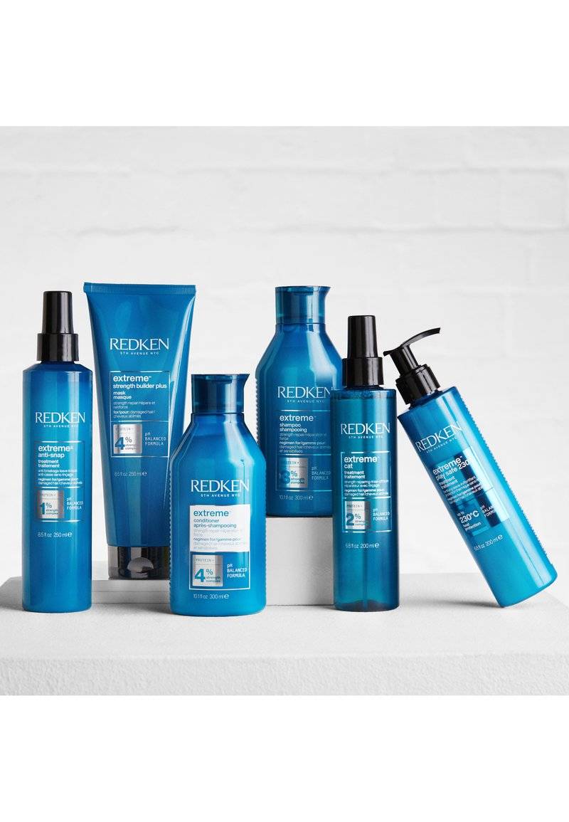 Redken Redken EXTREME SHAMPOO | STRENGHTHENS DAMAGED HAIR - Conditioner Online Outlet