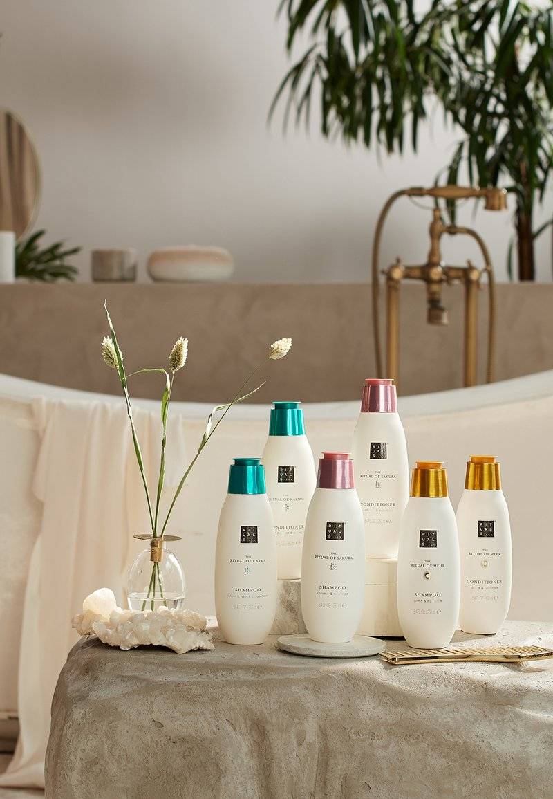 Rituals Rituals CONDITIONER THE RITUAL OF KARMA - DELICATELY SWEET - LOTUS & WHITE TEA - Conditioner Saisonale Angebote