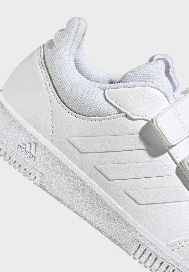 adidas Performance adidas Performance TENSAUR SPORT 2.0 UNISEX - Walking trainers - white Clearance-Verkauf