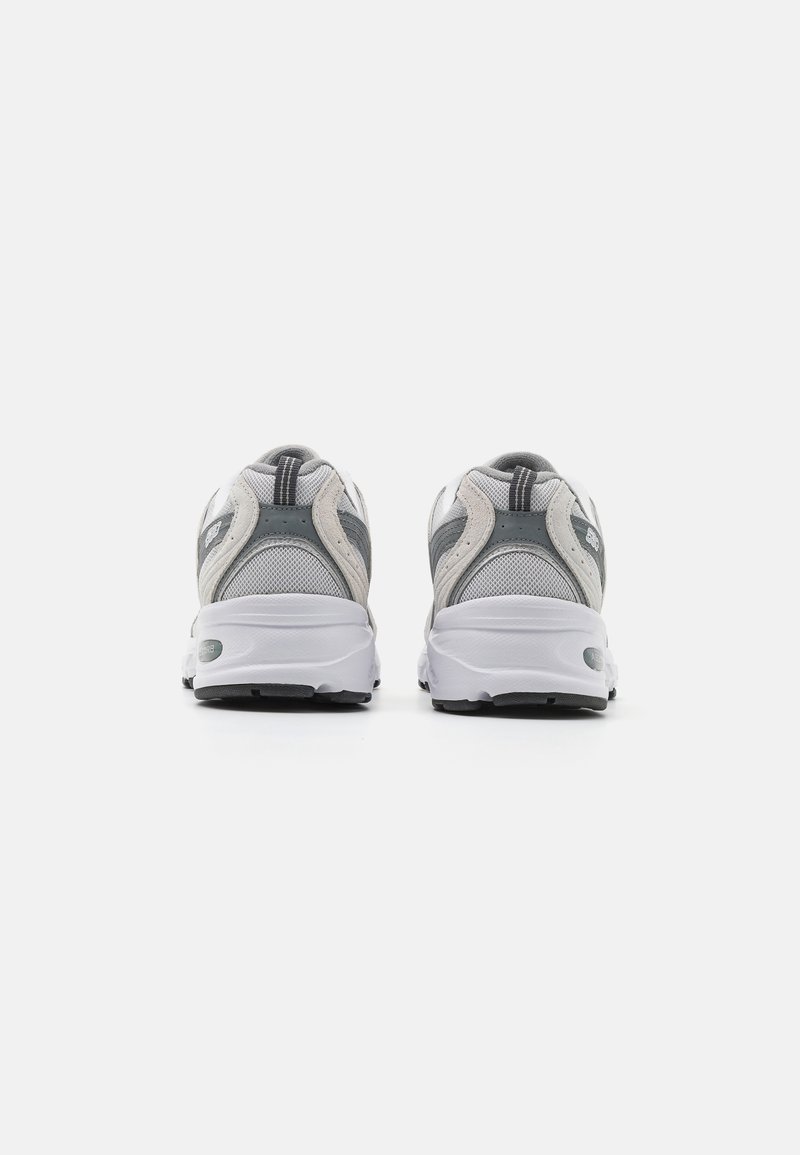 New Balance New Balance MR530 UNISEX - Trainers - light grey Blitzverkäufe